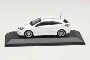 Opel Astra H OPC Nurburgring Edition Branco Minichamps 1:43 ASTRA005 Metal