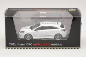 Opel Astra H OPC Nurburgring Edition Branco Minichamps 1:43 ASTRA005 Metal - imagem 4 de 4