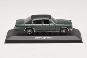 Opel Diplomat B Verde Escuro Maxichamps 1:43 940046070 Metal