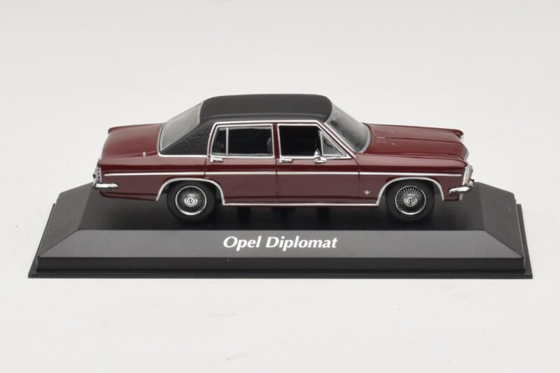 Opel Diplomat B Vermelho Escuro Maxichamps 1:43 940046071 Metal