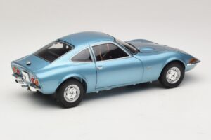 Opel GT Blue Metallic Minichamps 1:18 180049030 Metal - imagem 3 de 8