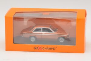 Opel Kadett C Bronze Metálico Maxichamps 1:43 940045600 Metal - imagem 4 de 4