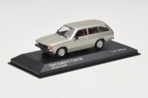 Opel Kadett C Caravan Silver Metallic Minichamps 1:43 400048111 Metal - imagem 2 de 4