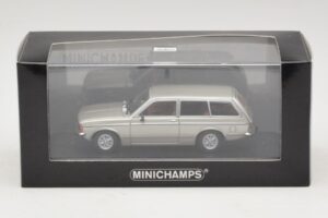 Opel Kadett C Caravan Silver Metallic Minichamps 1:43 400048111 Metal - imagem 4 de 4