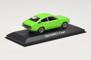 Opel Kadett C Coupe Verde Maxichamps 1:43 940045621 Metal - imagem 2 de 4