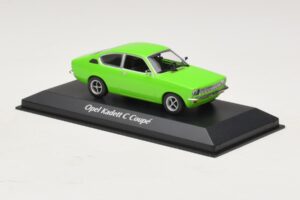 Opel Kadett C Coupe Verde Maxichamps 1:43 940045621 Metal - imagem 3 de 4
