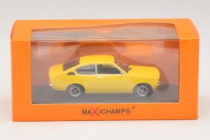 Opel Kadett C Coupe Amarelo Maxichamps 1:43 940045620 Metal - imagem 4 de 4