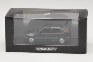 Opel Kadett E Black Metallic Minichamps 1:43 400045901 Metal - imagem 4 de 4