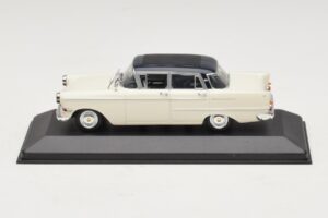 Opel Kapitan A Branco Minichamps 1:43 400048000 Metal