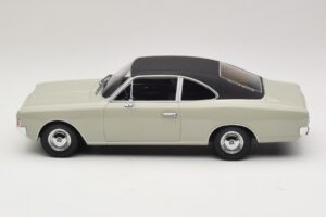 Opel Rekord C Coupé Cinzento Minichamps 1:18 107047022 Resina - imagem 3 de 6