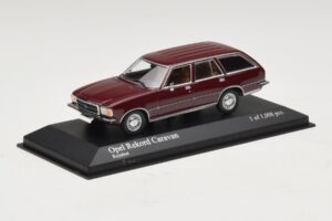 Opel Rekord D Caravan Vermelho Minichamps 1:43 400044012 Metal - imagem 2 de 4