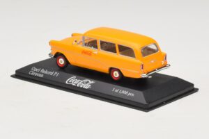 Opel Rekord P1 Caravan Coca-Cola Minichamps 1:43 430043270 Metal - imagem 3 de 4