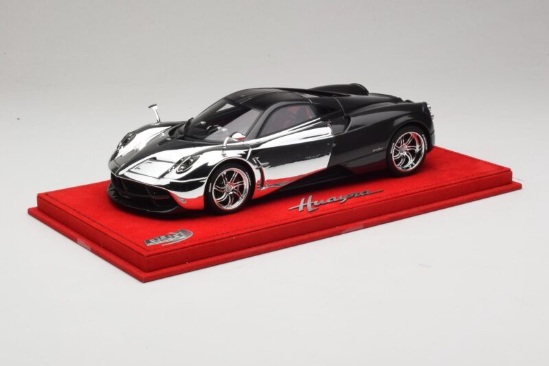 Pagani Huayra Chrome Silver Peça Única BBR 1:18 P1873CM Resina