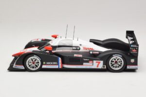 Peugeot 908 HDi FAP LMP1 #7 M. Gene / N. Minassian / J. Villeneuve 24 Hours of Le Mans 2007 Minichamps 1:18 150071207 Metal - imagem 3 de 6
