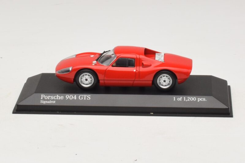 Porsche 904 GTS Vermelho Minichamps 1:43 Porsche 904 GTS Vermelho Minichamps 1:43 400065722 Metal