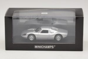 Porsche 904 GTS Prata Minichamps 1:43 400065721 Metal - imagem 4 de 4