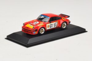 Porsche 911 934 #51 T. Hezemans Winner Nurburgring 1976 Minichamps 1:43 400766451 Metal - imagem 2 de 4
