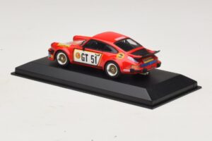 Porsche 911 934 #51 T. Hezemans Winner Nurburgring 1976 Minichamps 1:43 400766451 Metal - imagem 3 de 4