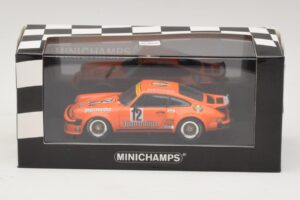 Porsche 911 934 Jagermeister #12 H. Kelleners DRM Nurburgring 1976 Minichamps 1:43 400766412 Metal - imagem 4 de 4