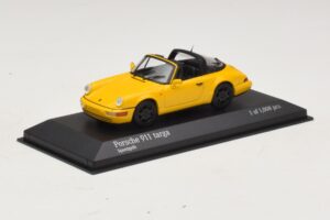 Porsche 911 964 Targa Amarelo Minichamps 1:43 400061367 Metal - imagem 2 de 4