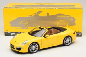 Porsche 911 991 Carrera S Cabriolet Amarelo Minichamps 1:18 100061031 Metal - imagem 8 de 8