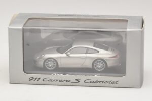 Porsche 911 991 Carrera S Prata Metálico Minichamps 1:43 WAP0200130C Metal - imagem 4 de 4