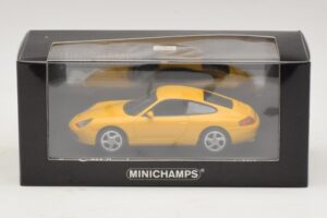 Porsche 911 991 Carrera Amarelo Minichamps 1:43 410060221 Metal - imagem 4 de 4