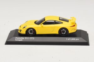 Porsche 911 991 GT3 Amarelo Minichamps 1:43 410062021 Metal