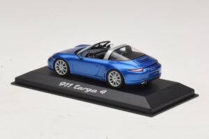 Porsche 911 991 Targa Azul Metálico Minichamps 1:43 WAP0200350E Metal - imagem 3 de 4