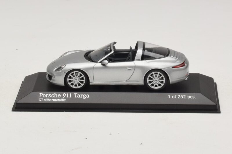 Porsche 911 991 Targa Prata Minichamps 1:43 Porsche 911 991 Targa Prata Minichamps 1:43 410062442 Metal
