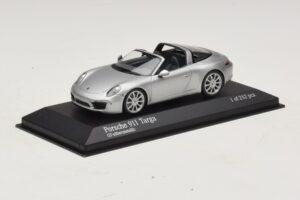 Porsche 911 991 Targa Prata Minichamps 1:43 410062442 Metal - imagem 2 de 4