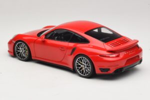 Porsche 911 991 Turbo S Vermelho Minichamps 1:18 110062320 Metal - imagem 7 de 8