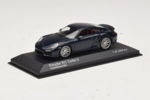 Porsche 911 996 Azul Metálico Minichamps 1:43 400061180 Metal - imagem 2 de 4