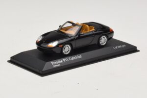 Porsche 911 996 Cabriolet Preto Metálico Minichamps 1:43 400061090 Metal - imagem 2 de 4
