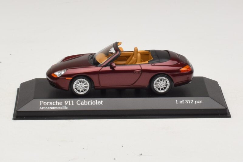 Porsche 911 996 Cabriolet Vermelho Metálico Minichamps 1:43 Porsche 911 996 Cabriolet Vermelho Metálico Minichamps 1:43 400061092 Metal