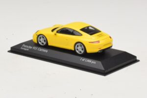 Porsche 911 996 Amarelo Minichamps 1:43 400061182 Metal - imagem 3 de 4
