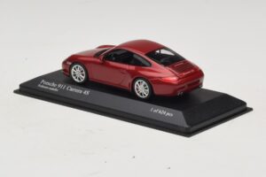 Porsche 911 997 Carrera 4S Red Metallic Minichamps 1:43 400066422 Metal - imagem 3 de 4