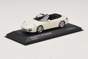Porsche 911 997 Carrera 4S Cabriolet Branco Minichamps 1:43 400066431 Metal - imagem 2 de 4