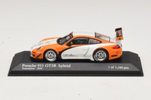 Porsche 911 997 GT3 R Hybrid Presentation 2010 Minichamps 1:43 410108900 Metal