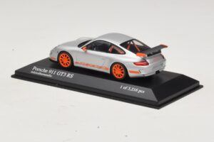 Porsche 911 997 GT3 RS Prata Minichamps 1:43 400066000 Metal - imagem 3 de 4