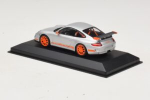 Porsche 911 997 GT3 RS Prata Laranja Minichamps 1:43 403066013 Metal - imagem 3 de 4