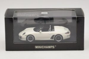 Porsche 911 997 Speedster Branco Minichamps 1:43 400069531 Metal - imagem 4 de 4