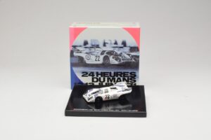 Porsche 917K #22 H. Marko / G. van Lennep Martini Racing 24 Hours of Le Mans Vencedor 1971 Edição Cassete Minichamps 1:43 WAP - imagem 5 de 5
