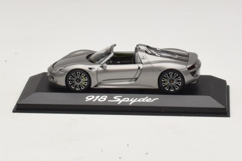 Porsche 918 Spyder Cinzento Metálico Minichamps 1:43 Porsche 918 Spyder Cinzento Metálico Minichamps 1:43 WAP0201000E Metal