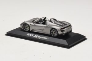 Porsche 918 Spyder Cinzento Metálico Minichamps 1:43 WAP0201000E Metal - imagem 3 de 4