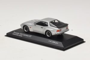 Porsche 924 Carrera GT Prata Minichamps 1:43 400066121 Metal - imagem 3 de 4
