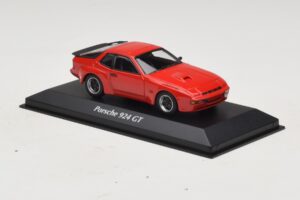 Porsche 924 GT Vermelho Maxichamps 1:43 940066120 Metal - imagem 3 de 4