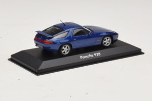 Porsche 928 Azul Metálico Maxichamps 1:43 940068101 Metal - imagem 2 de 4