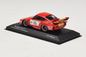 Porsche 935/77 #66 R. Stommelen DRM Nurburgring 1977 Minichamps 1:43 400776366 Metal - imagem 3 de 4