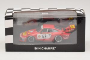Porsche 935/77 #67 R. Stommelen Nurburgring DRM Champion 1977 Minichamps 1:43 400776367 Metal - imagem 4 de 4
